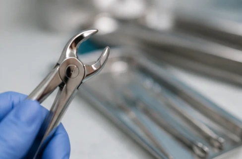 Instrumentar chirurgical modern pentru extracții dentare Sector 2